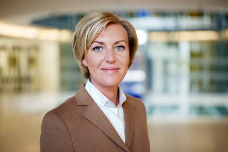 Managerportrait: Business portrait:Angela Mazza manages the cloud business for SAP SE.