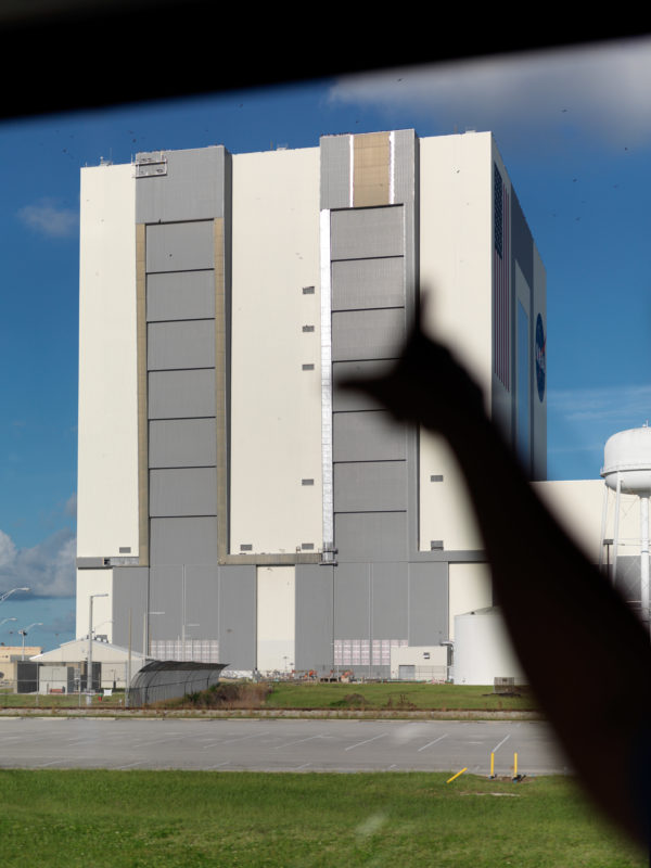 Reportagefotografie: Das Vehicle Assembly Building VAB war zum Bau  das größte Gebäude der Welt.