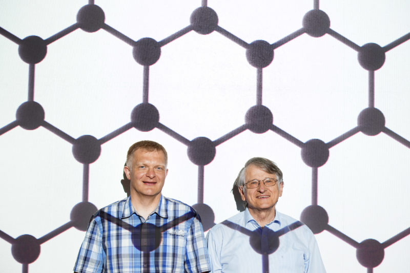 Science photography: The two Stuttgart physicists Jurgen Smet and Nobel Prize winner Klaus von Klitzing of the Max-Planck-Institute for Solid State Research explore the properties of graphene which consists of hexagonally arranged carbon atoms.