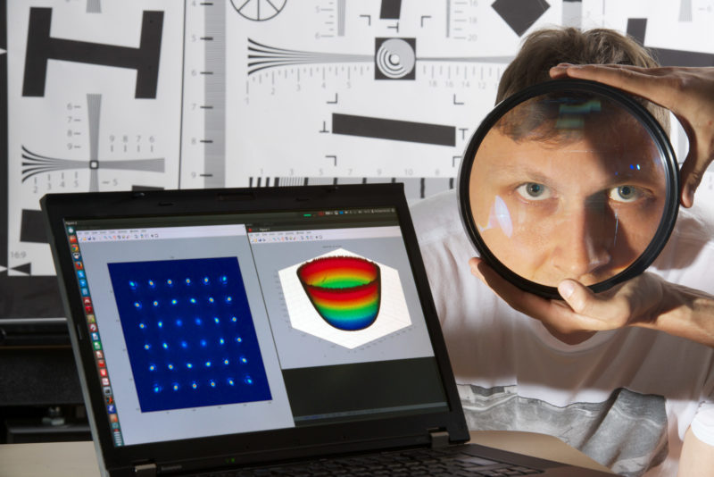 Science photography: At the Max Planck Institute for Intelligent Systems, optical devices are investigated in order to calculate their properties and imaging errors.