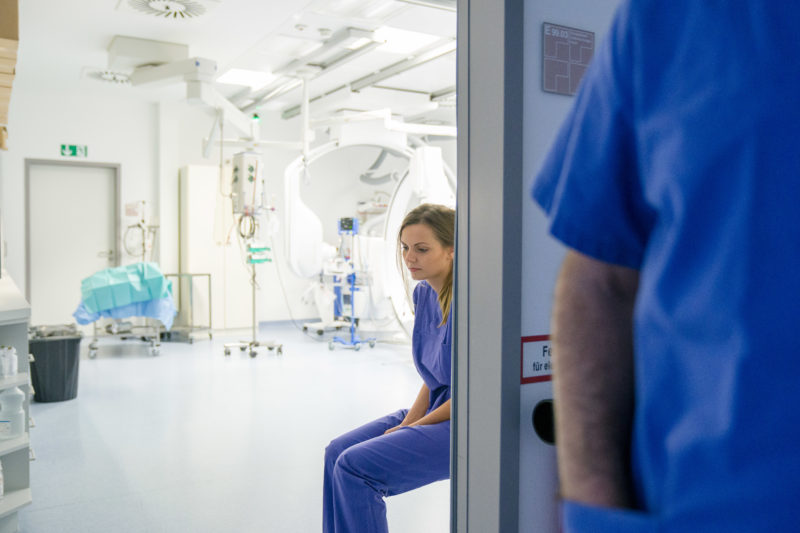 Healthcare photography: After an operation In the cardiac catheter laboratory of the pediatric cardiology department of the University Hospital Homburg (Saar).